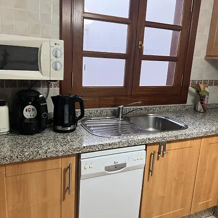 Casadelanzarote Hébergement de vacances *